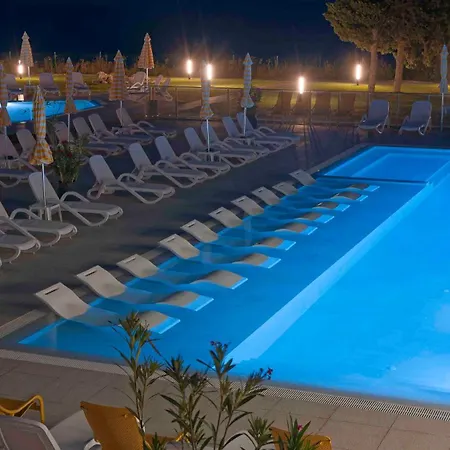 Apartment Skyline - Sea View, Pools, Spa&free Parking