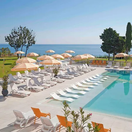 Skyline - Sea View, Pools, Spa&free Parking